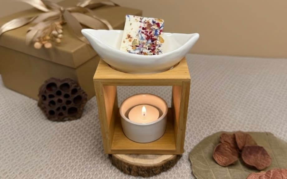 Brûle bougie feuillage